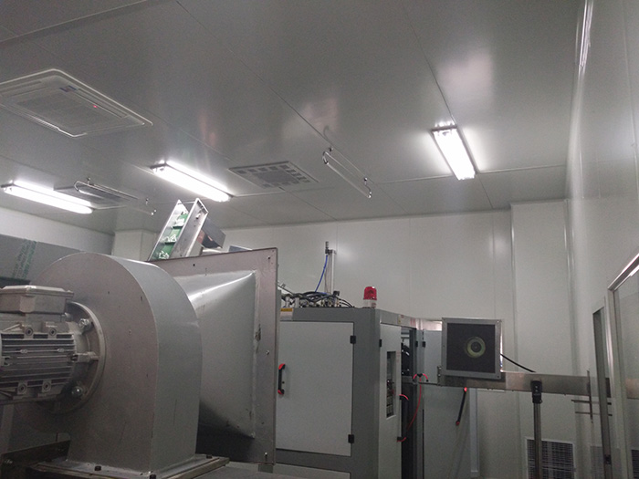 吉拓機(jī)械走向世界無(wú)菌凈化生產(chǎn)線吹瓶機(jī)